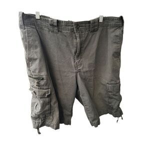 Eddie Bauer Men’s Grey Cargo Shorts Size 38
